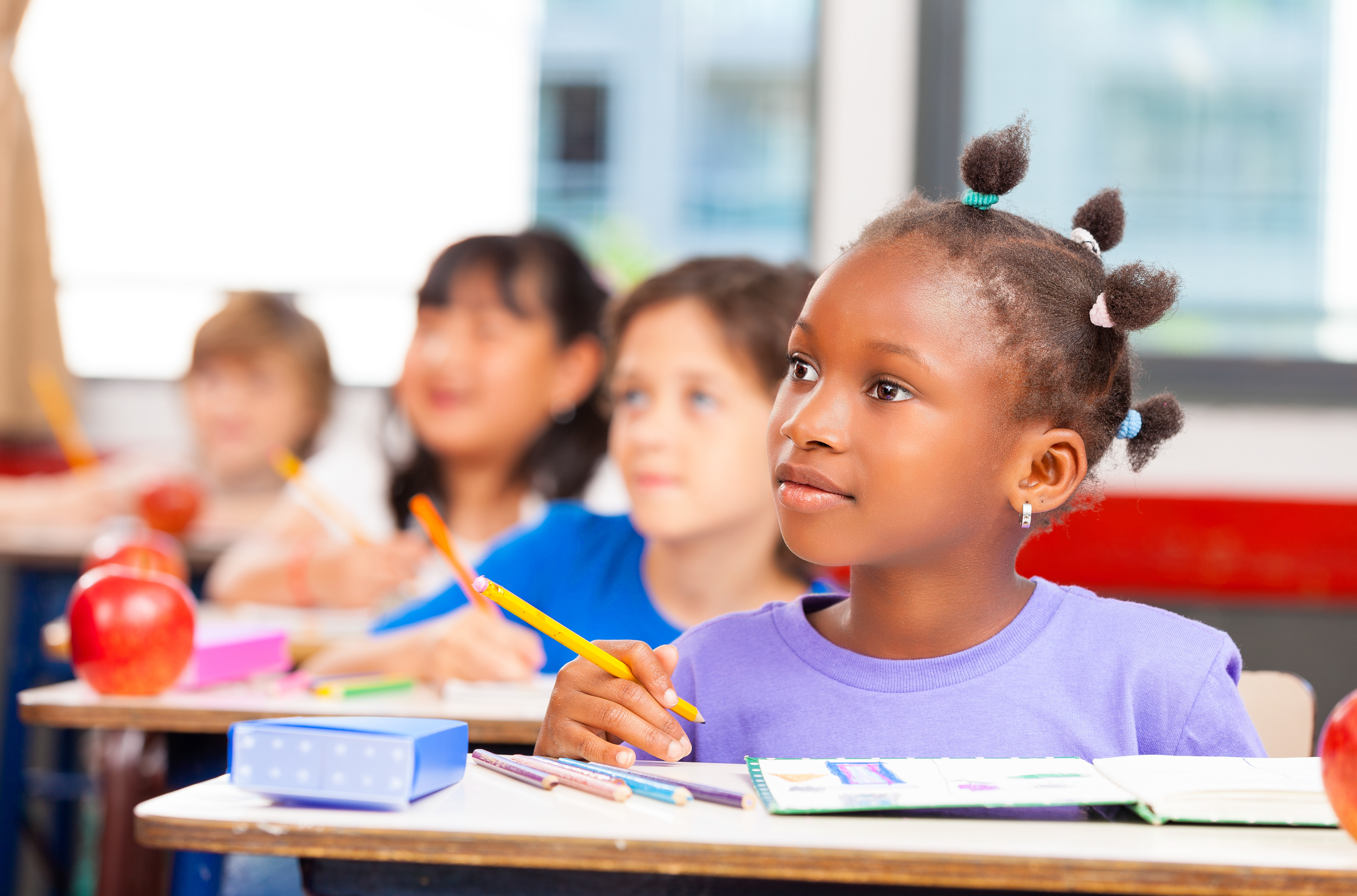 Elementary student. Интернациональные дети. Elementary School student. School age child. Afroamerican girl School.